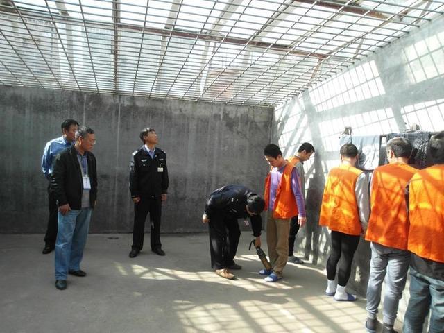 二十年前的看守所,黑暗而残酷