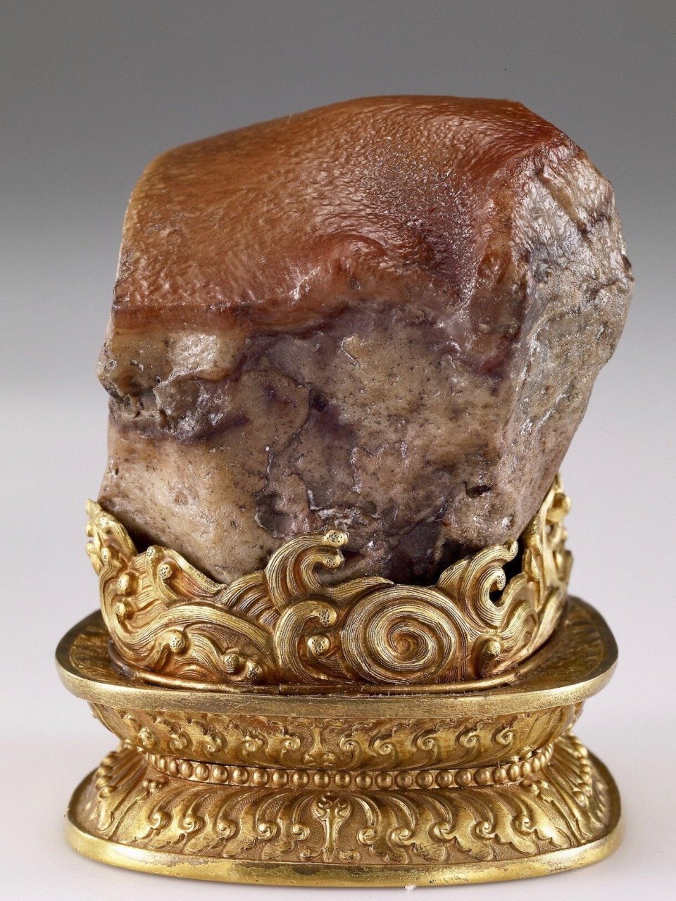 四大奇石之一——东坡肉形石 这块清代的肉形石,色峰纹理全是天然形成