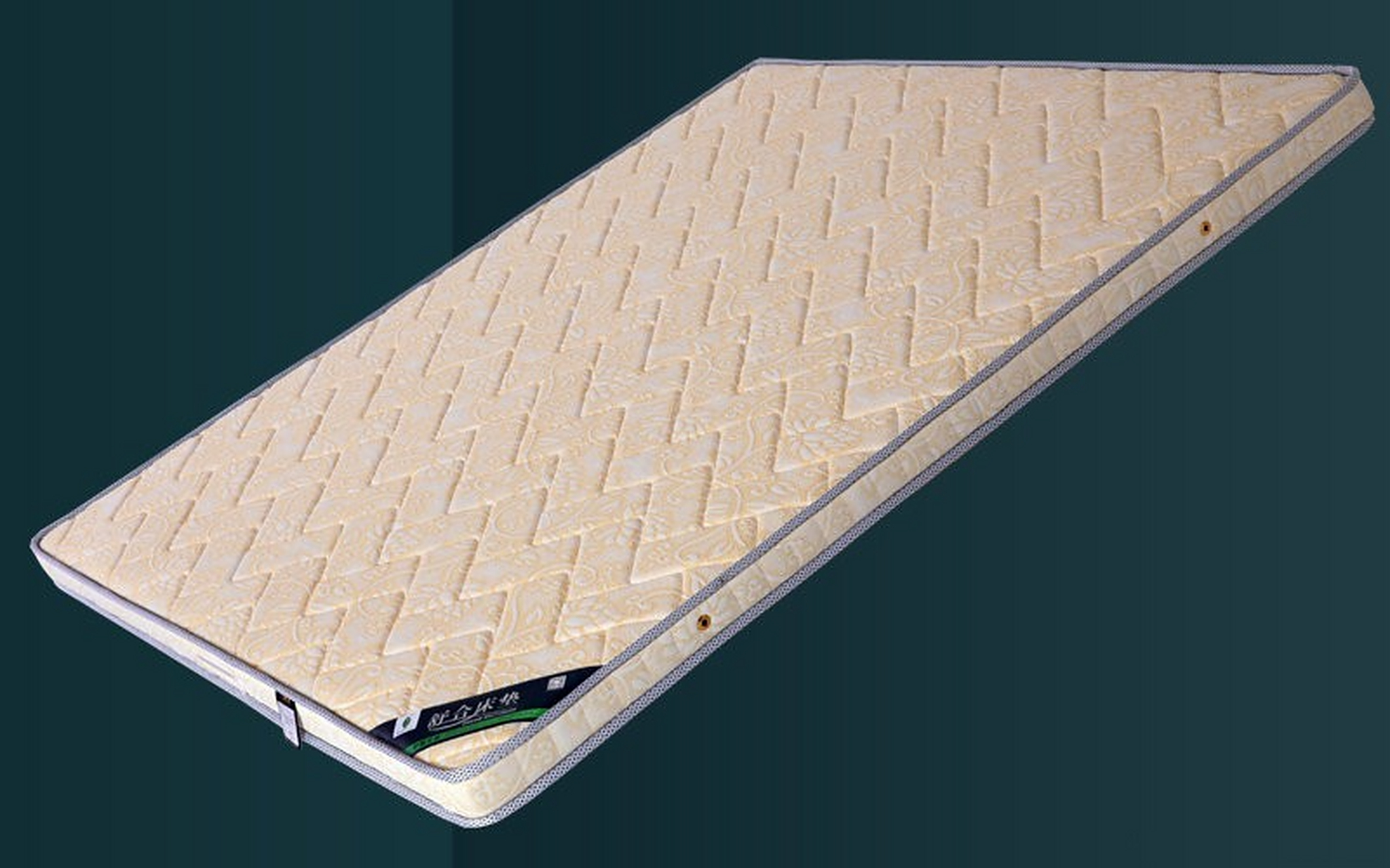 如何判断棕垫是否含胶水 说到床垫,那么不能不提下棕,棕源料主要有