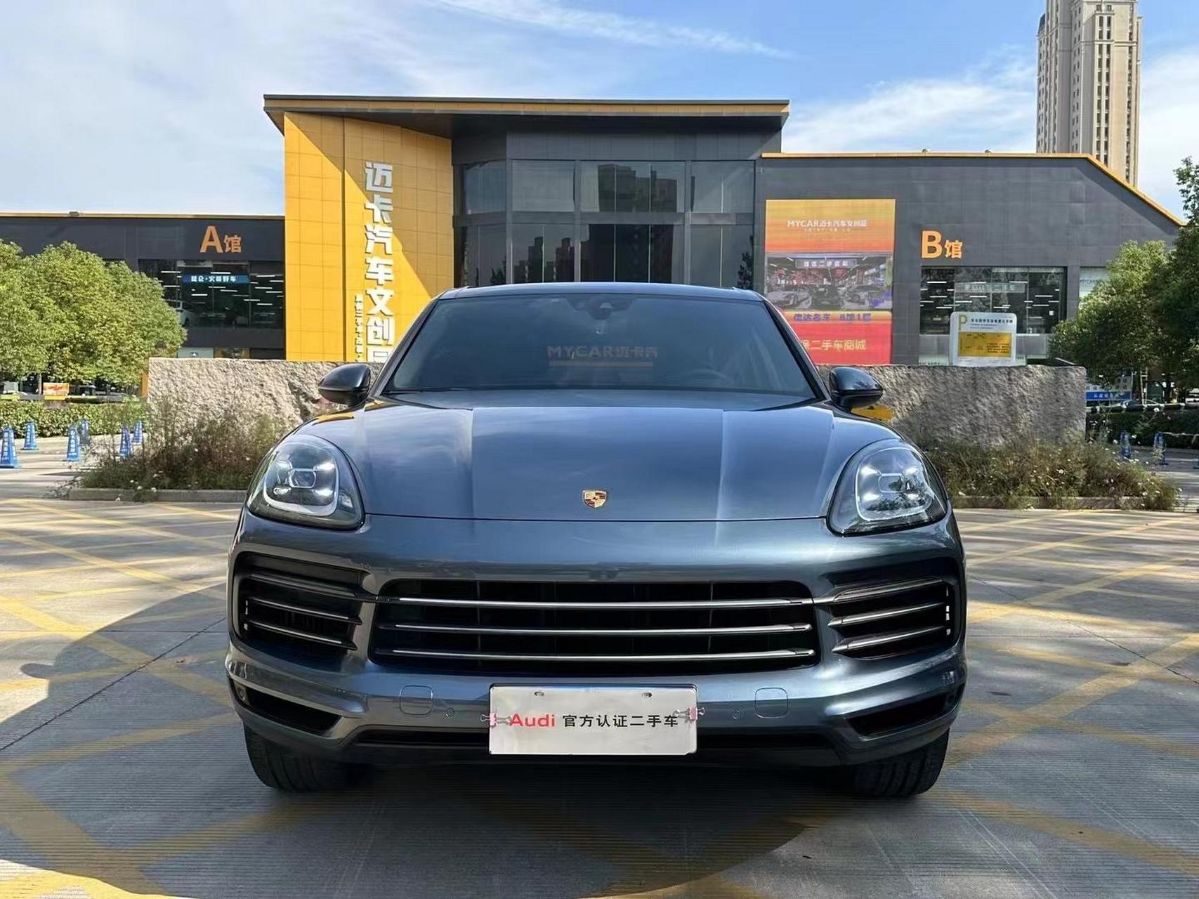 19年保时捷卡宴 比斯开蓝金属漆   一手车全车原版原漆  bose音响 大