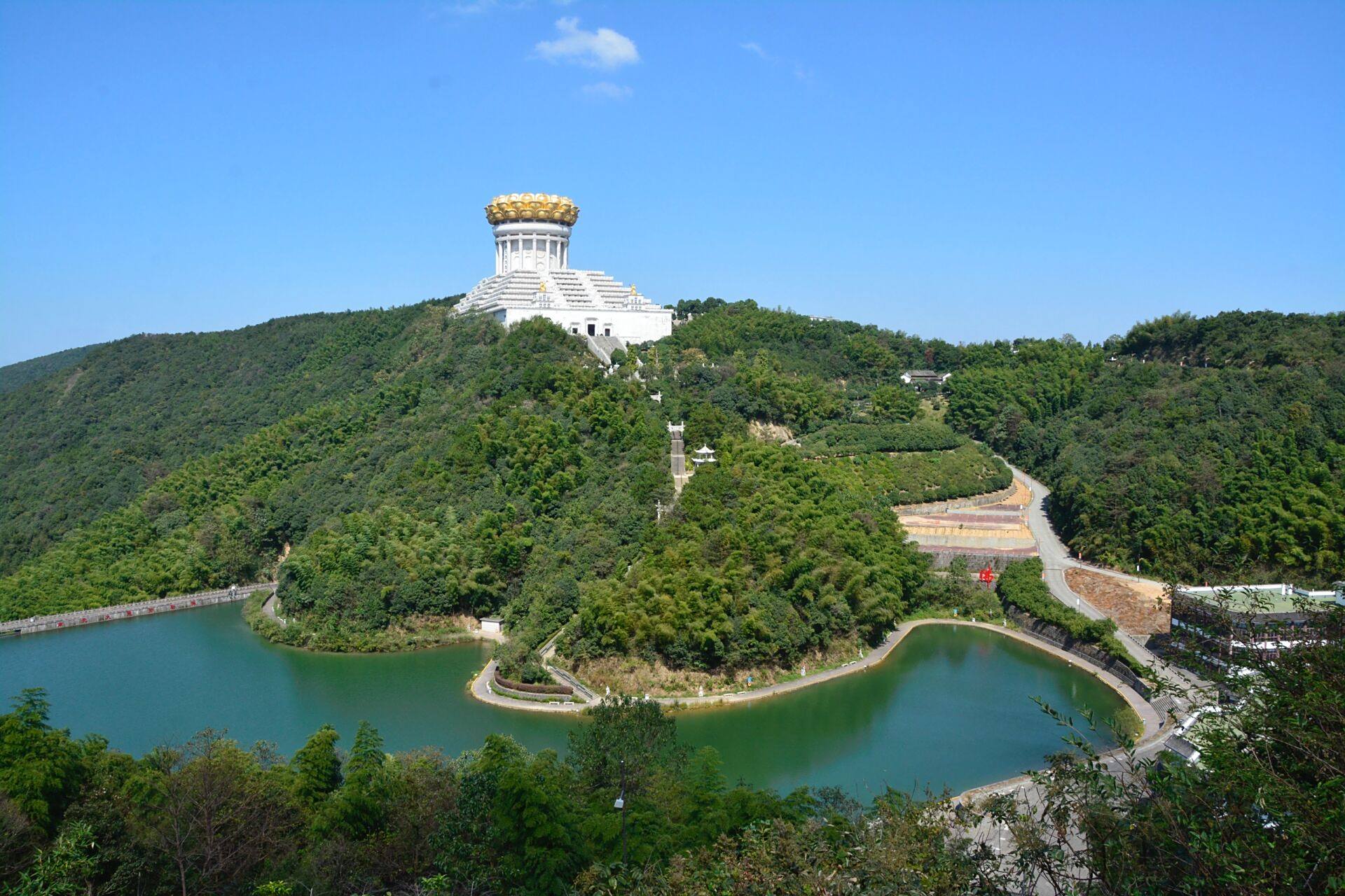 绍兴(大香林·兜率天)游记 景区简介:大香林·兜率天景区系"国家4a级