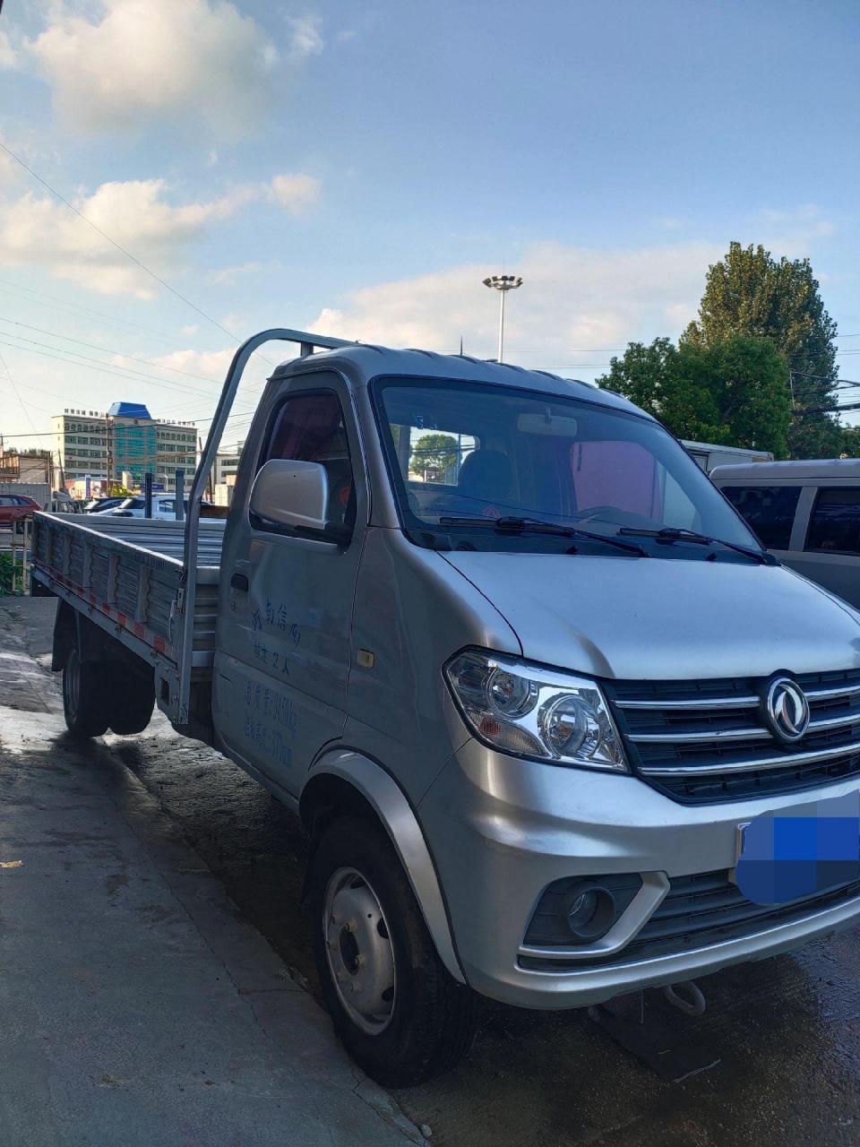 东风单排后双轮货车.