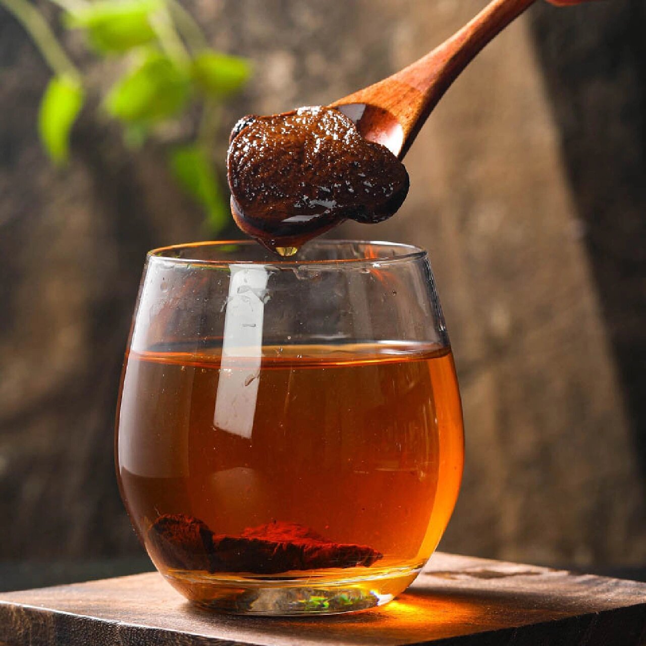 黄精泡水好处多,学会搭配,爱吃的人有福了       坚持用黄精泡水喝