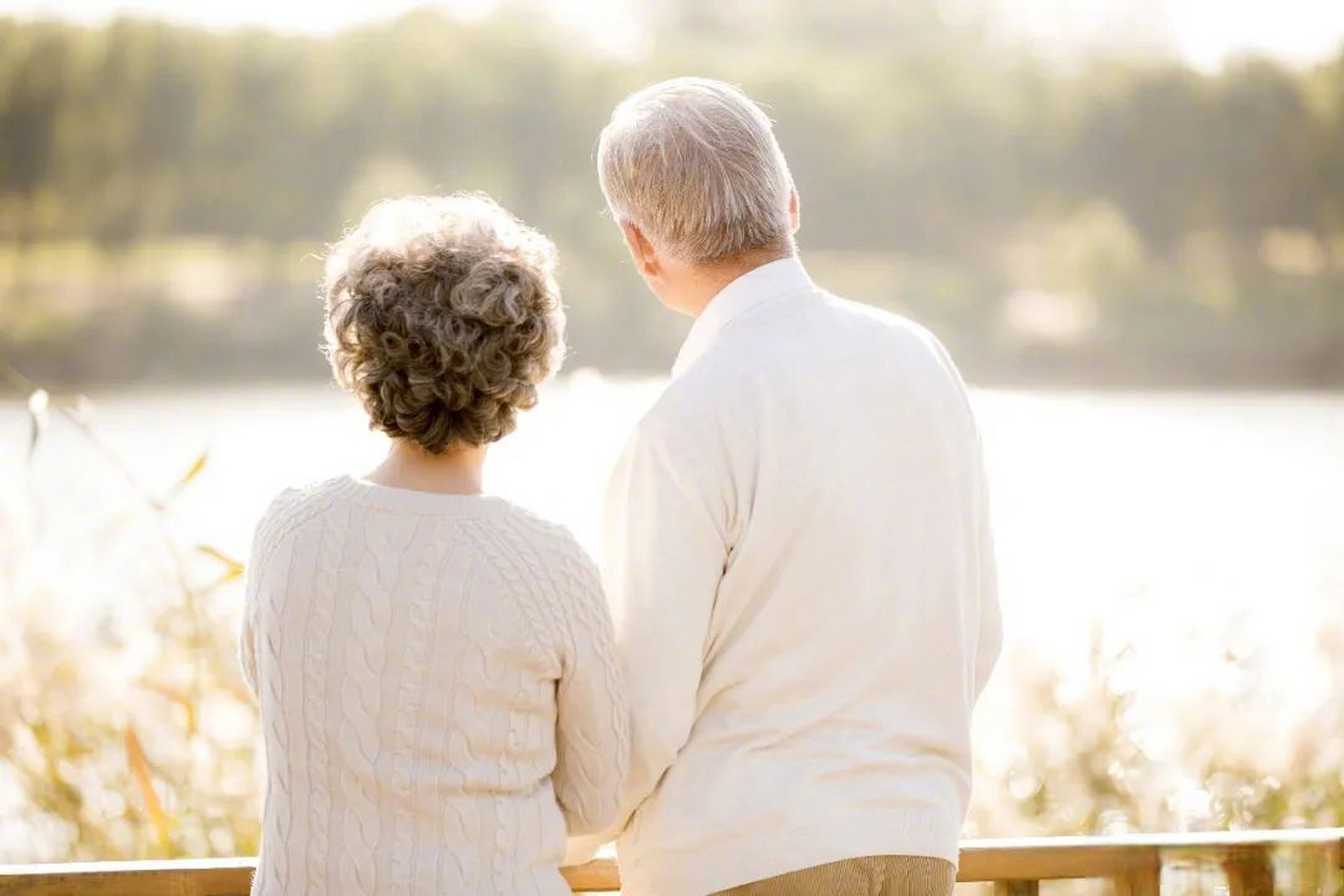 3岁.其中,北京女性,上海男性最长寿,分别可达92.6岁,83.