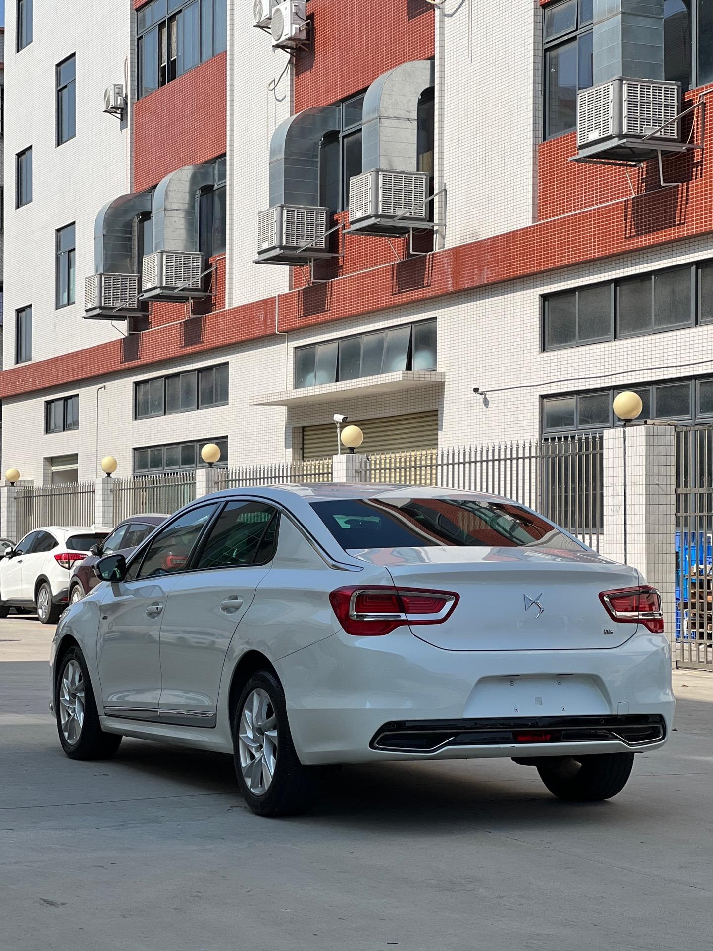 58万(供车首付3千),17年4月ds5ls 1