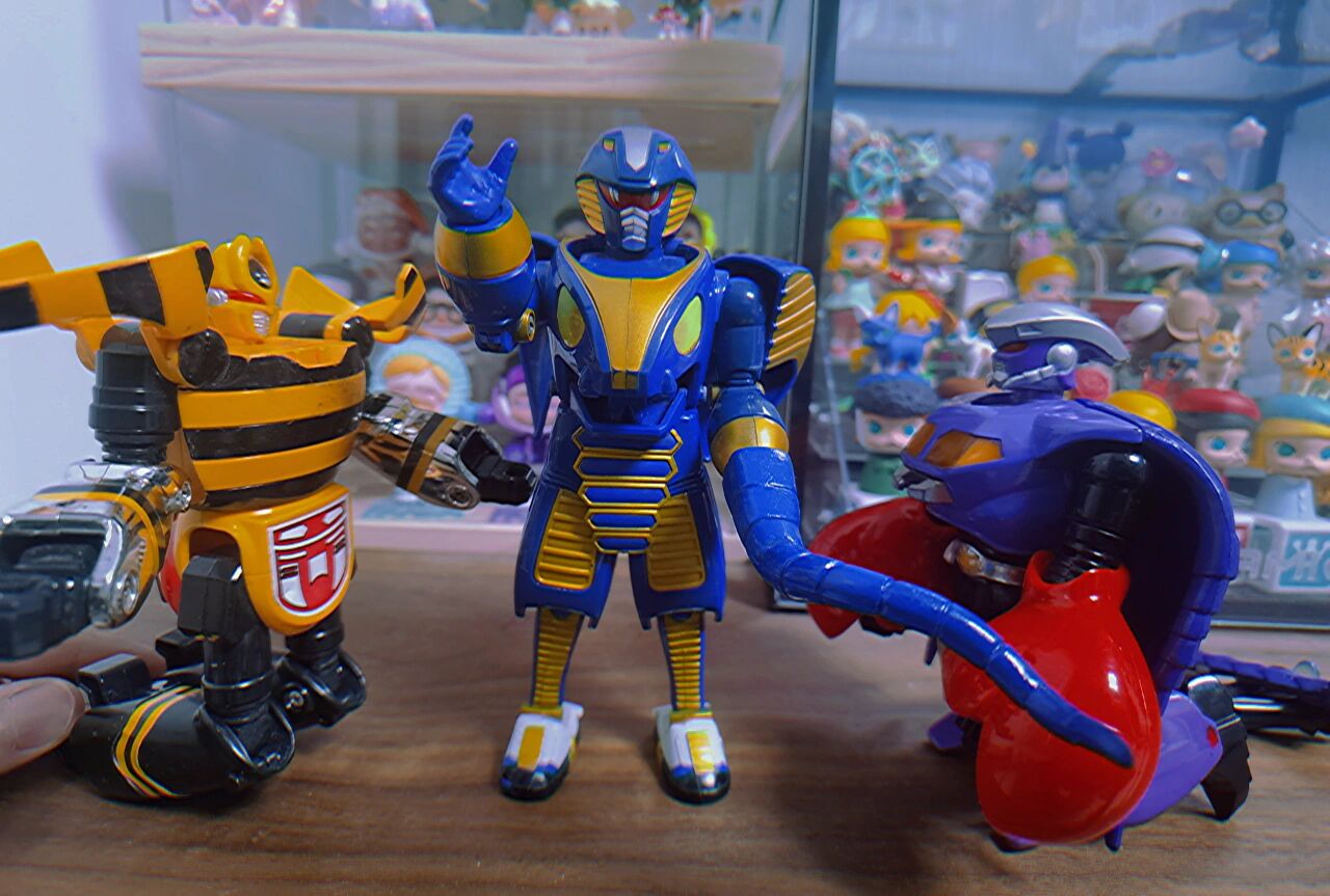 坏蛋三兄弟,蟑螂恶霸蝎子莱莱蜘蛛侦探.