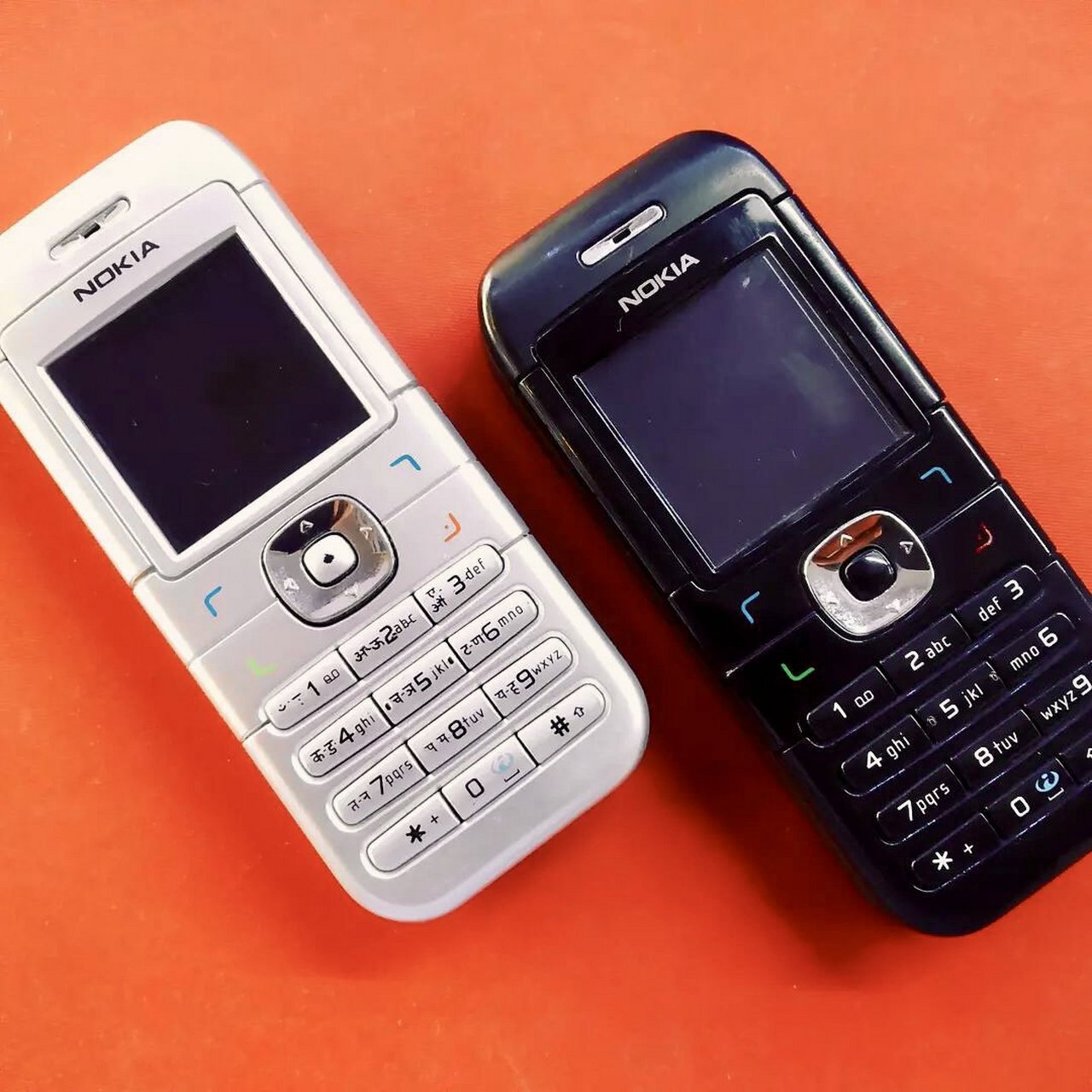 诺基亚6030 2005年诺基亚6030上市,作为6系的入门机型配置只比1系高