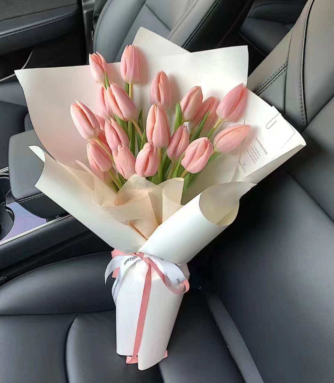 高级文案~ 1:你可以偷我的表情包,但是不可以偷偷找别人下单,2.