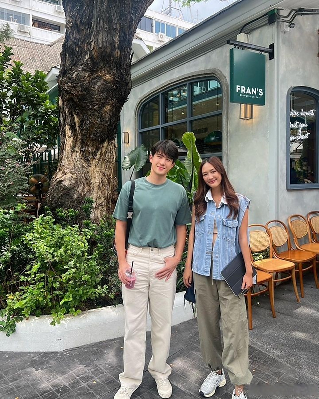 jamesma#james ma再晒女友合照!