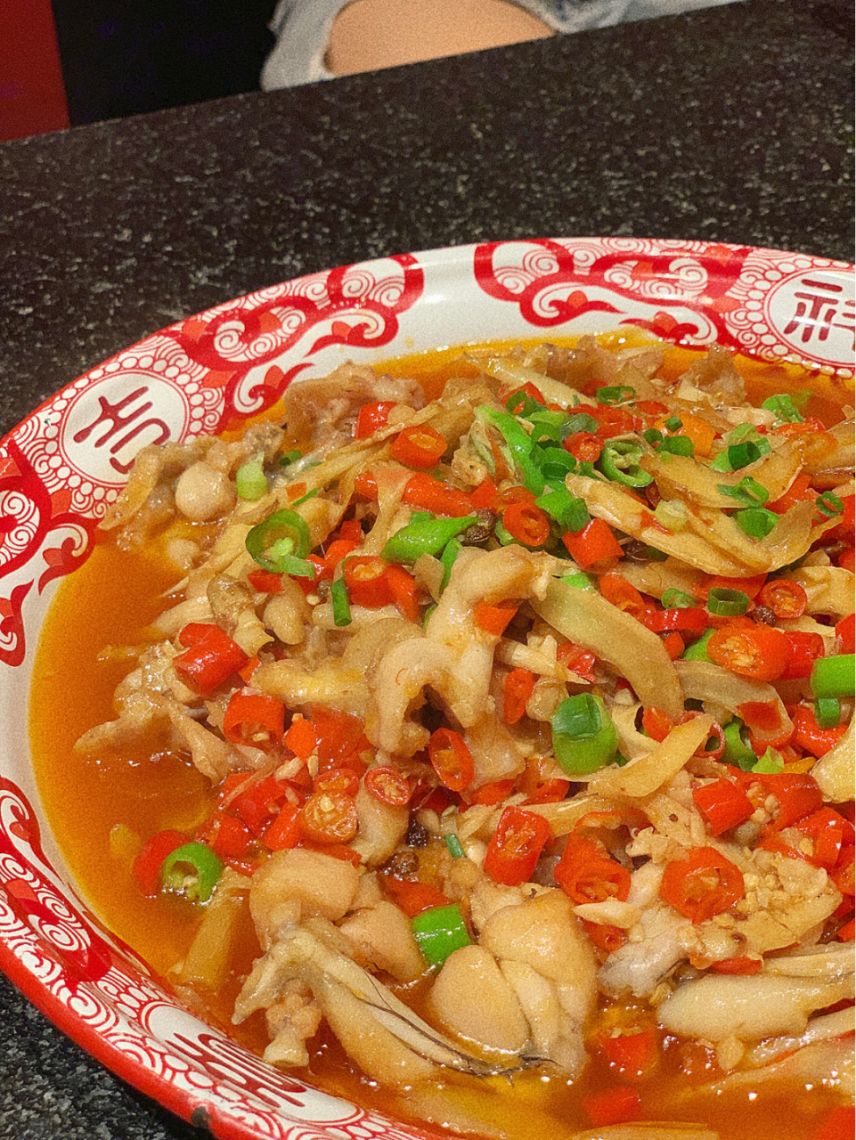 90【仔姜牛蛙(自贡盐帮菜)】 可以吃辣的必点 牛蛙肉入口即化 一抿