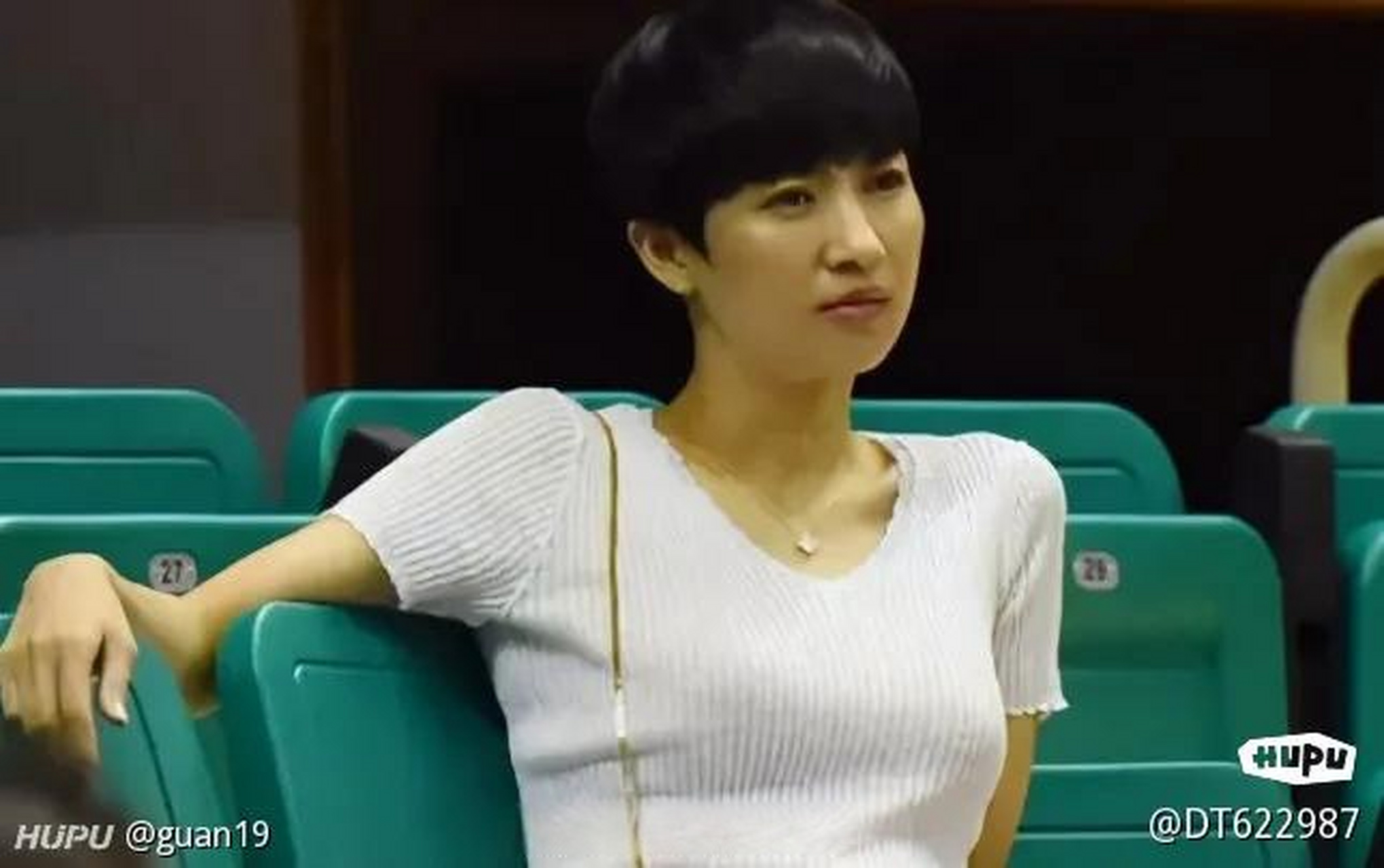 cba各队管理层有没有颜值超过福建队总经理伍佰兰的?