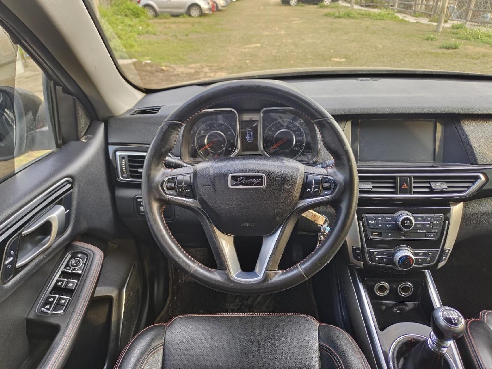 5t 手动挡 .16年 众泰大迈x5 1.