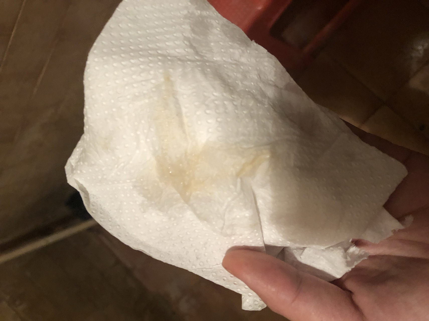 怀孕16周了,出褐色血 有没有关系 昨晚吃了石榴一个,最近老梦到自己