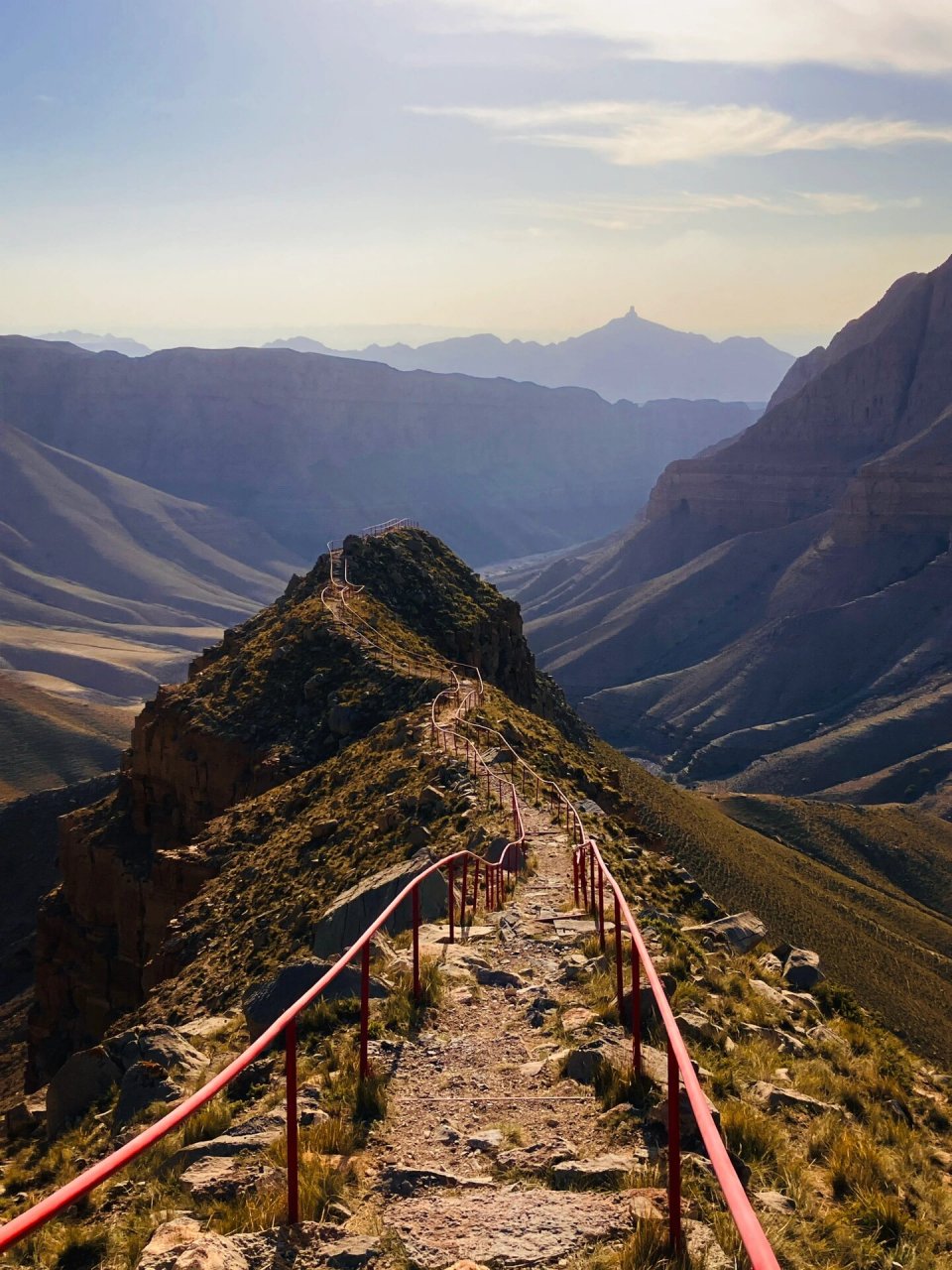 这是蒙古人的圣山,乌仁都西7215 据说,"乌仁都西"在蒙语里意为"