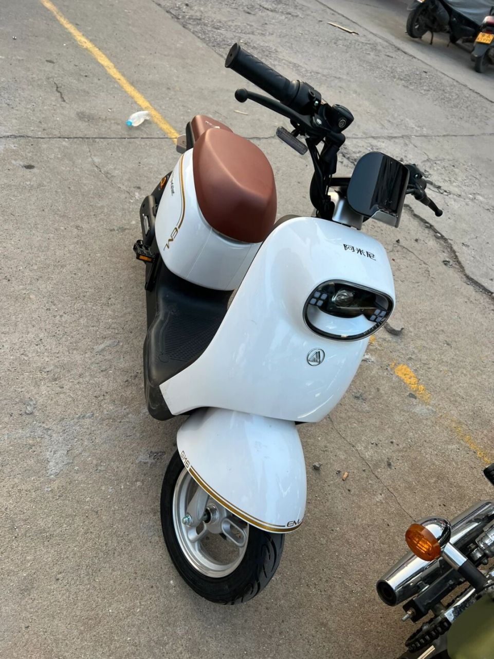 所以买电瓶车的时候 我特意问了店家续航里程才购买的 	 当时阿米尼的