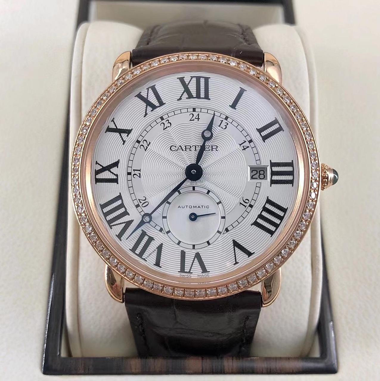 卡地亚伦敦solo 卡地亚伦敦solo系列 自动机械腕表 后镶钻完美升级