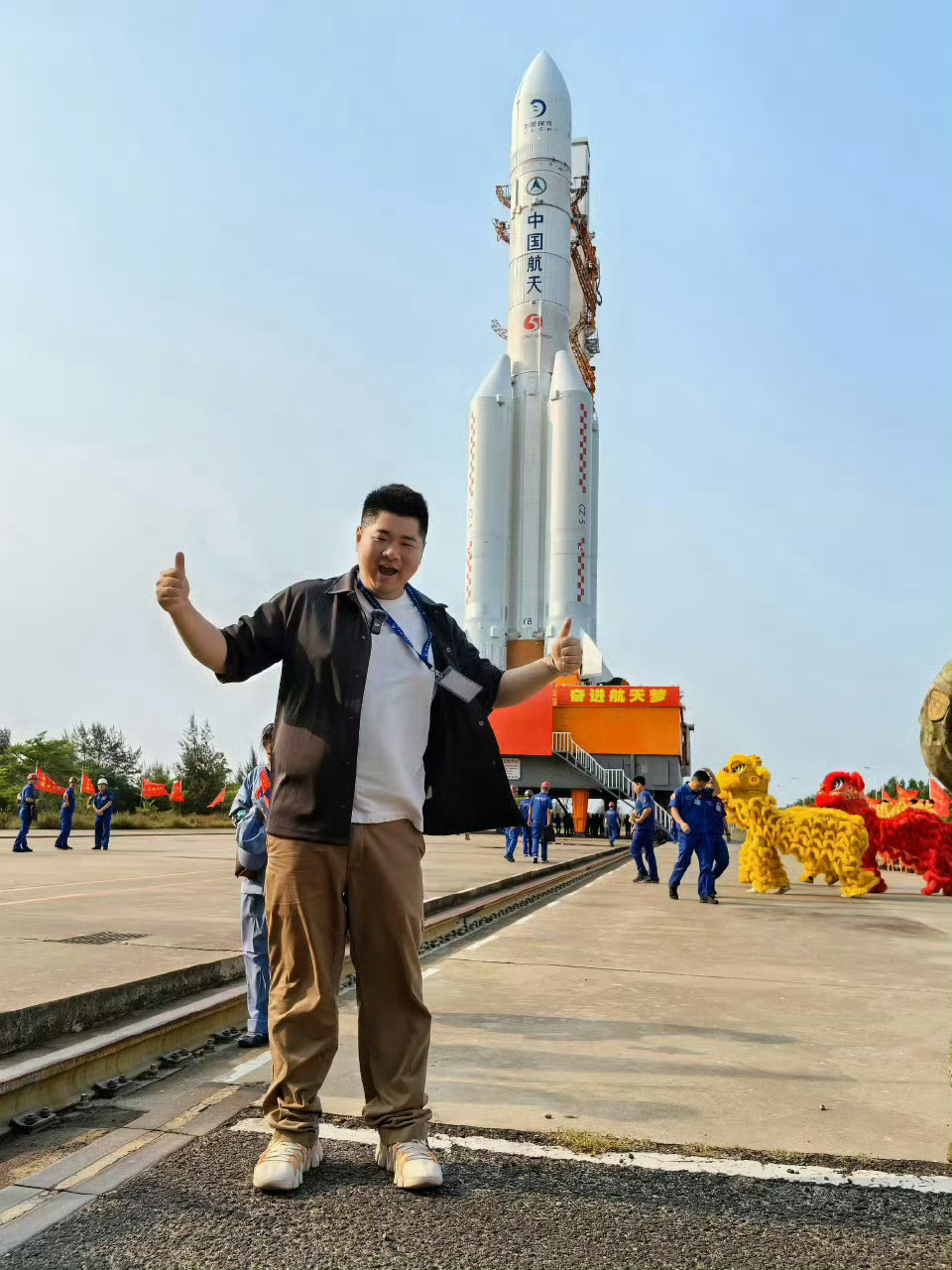 被99%中国男人羡慕的女生 大家不会都没开过 导弹