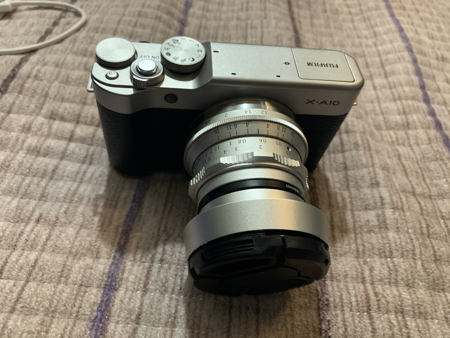 颜值超高的富士xa10微单相机 只有1千多大洋的小巧入门微单|富士xa10