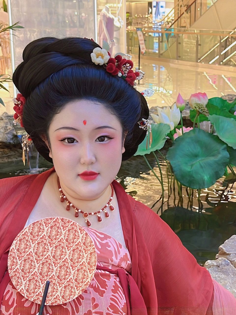 在西安最适合穿汉服的大型室内景点推荐 炎炎夏日来西安游玩的小仙女