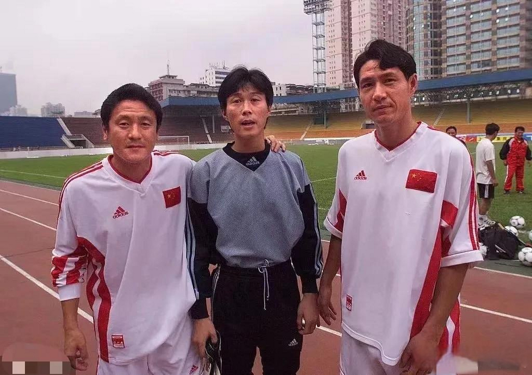 区楚良晒照,与马明宇,黎兵"再聚首"  广州影豹足球俱乐部首次参加中冠