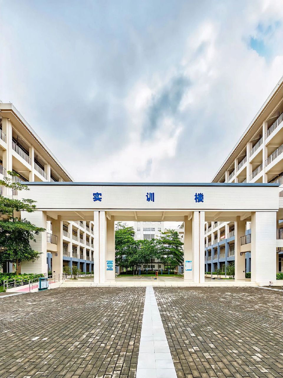 广行政(白云区)|新生必看97|避坑指南 今日介绍广东行政职业学院