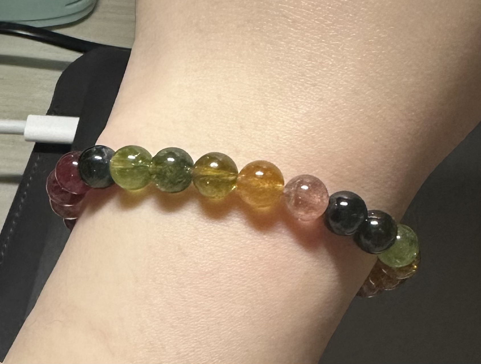 新买的碧玺手链,请问只这个价钱吗?