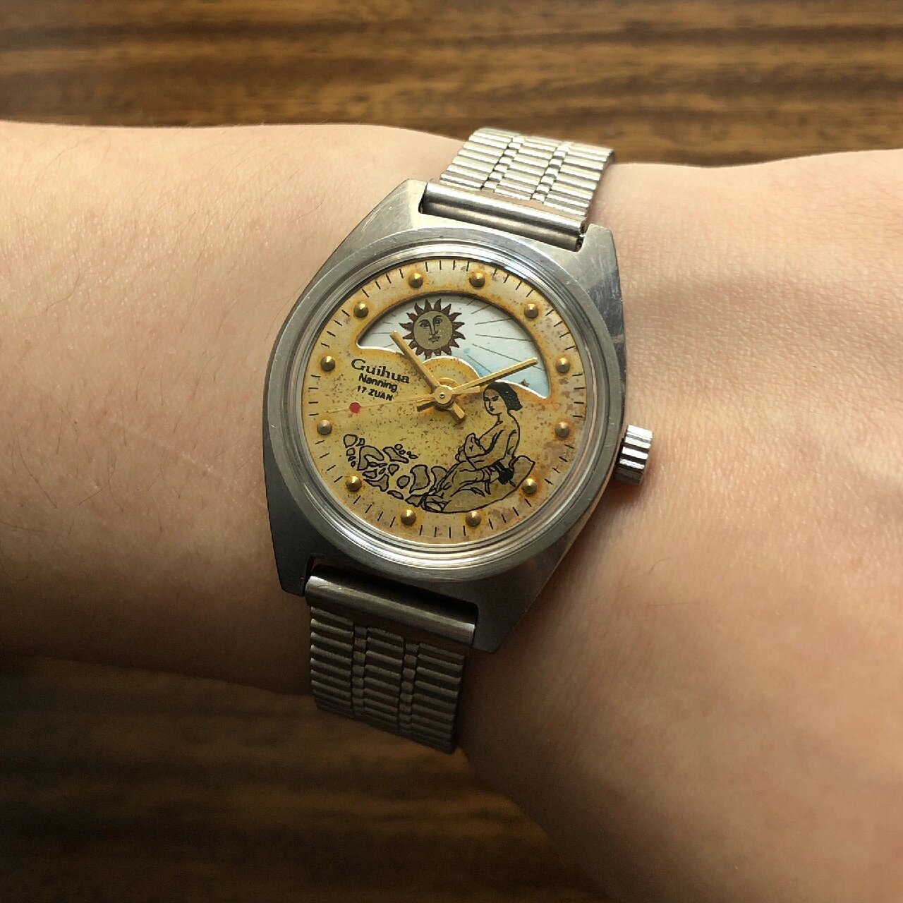 广西南宁手表厂 桂花牌月相老手表 1987年生产,罕见月相表,在国产表里
