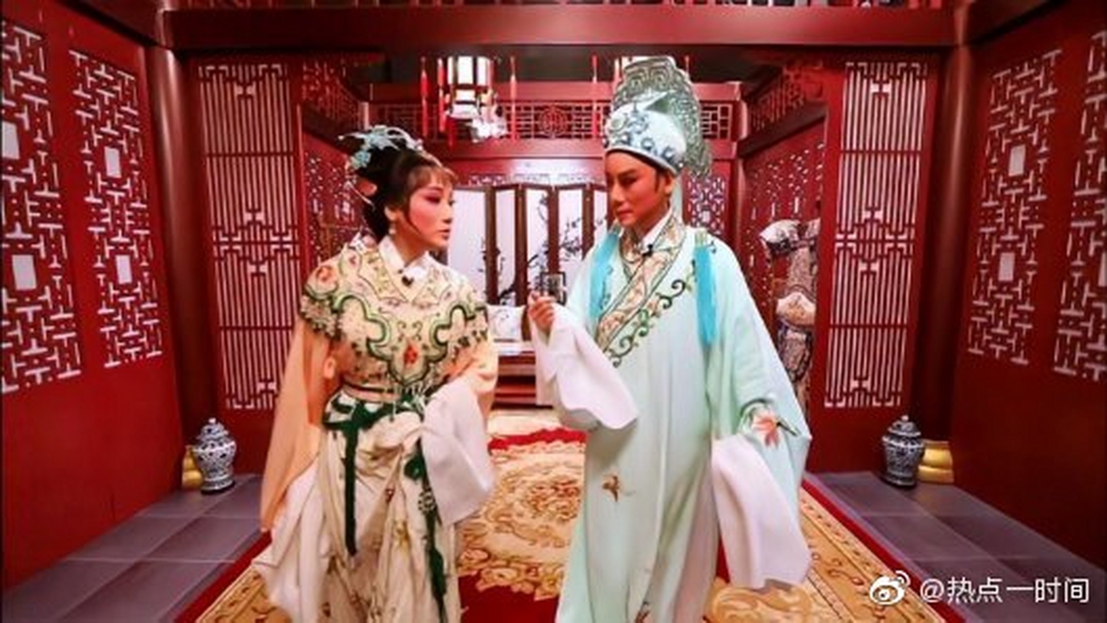 《黄梅飘香,浓浓安庆乡音,国家一级演员董家林演唱黄梅戏《戏凤》》此