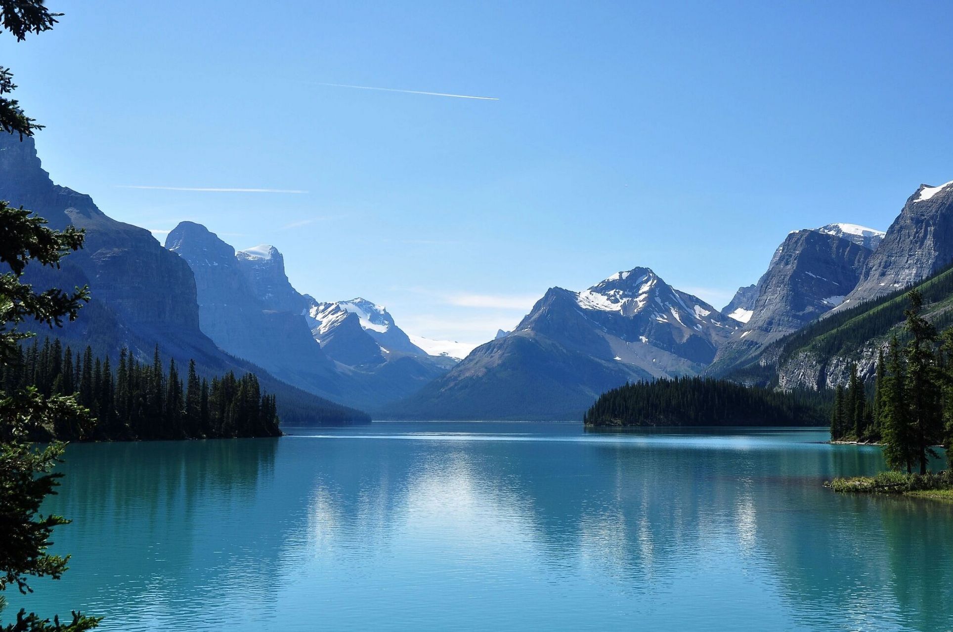 加拿大洛基山之贾斯珀国家公园玛琳湖 玛琳湖(maligne lake)就像一颗
