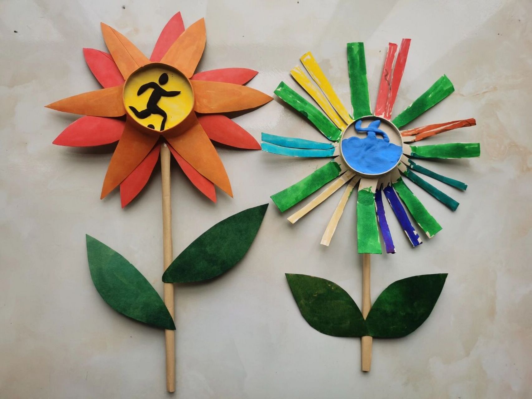 亚运会运动纸杯花亲子手工作业完成 儿子一年级迎亚运运动纸杯花周末