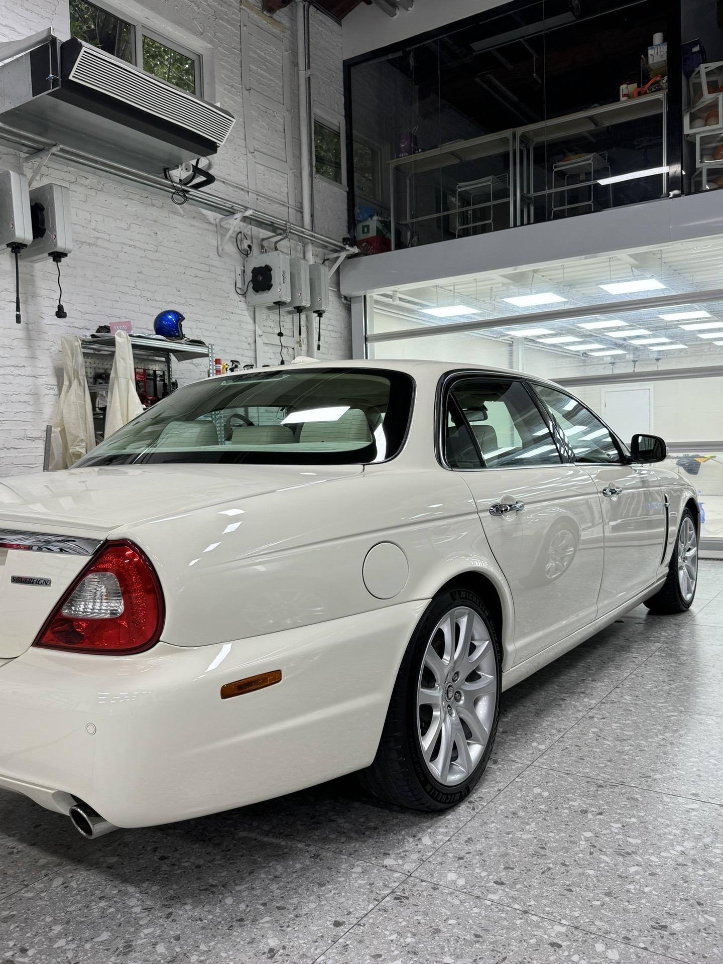 绝美的捷豹xjl皇家加长版,品质卓越无需多言.