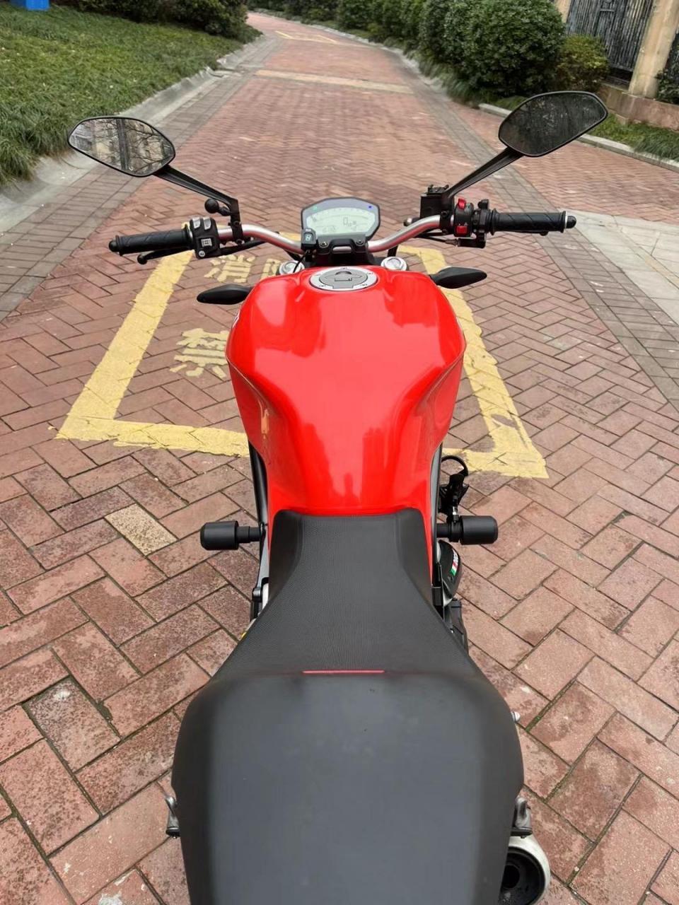 19年杜卡迪797,成色完美,一口价2.98,包过户