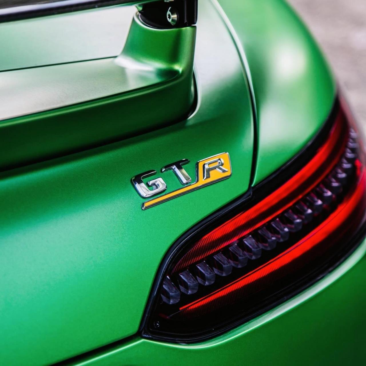 "绿魔" mercedes-benz amg gt r roadster