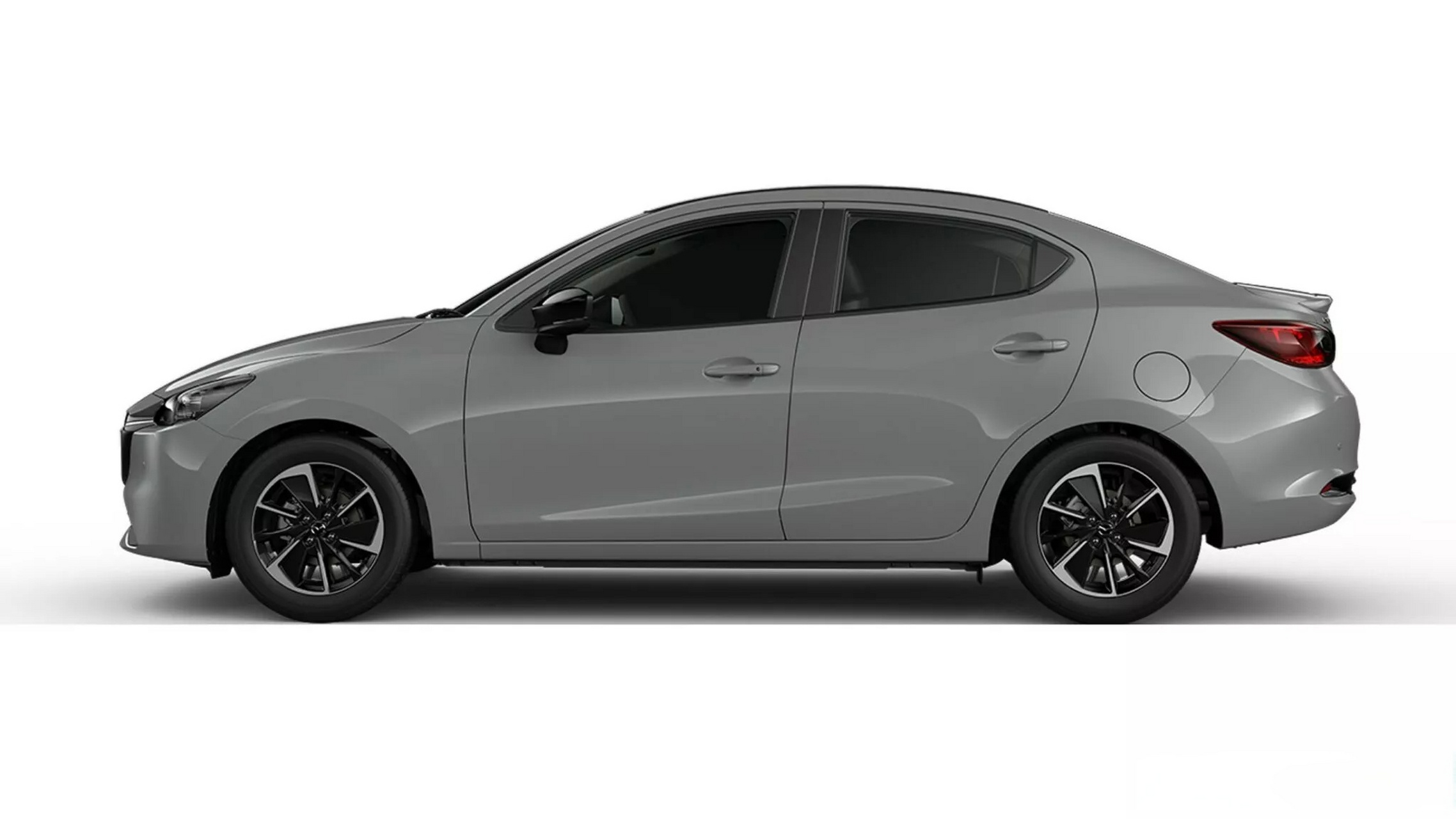 新款马自达2三厢在泰国上市,这一代马自达2于2015年首发,距今已有8年