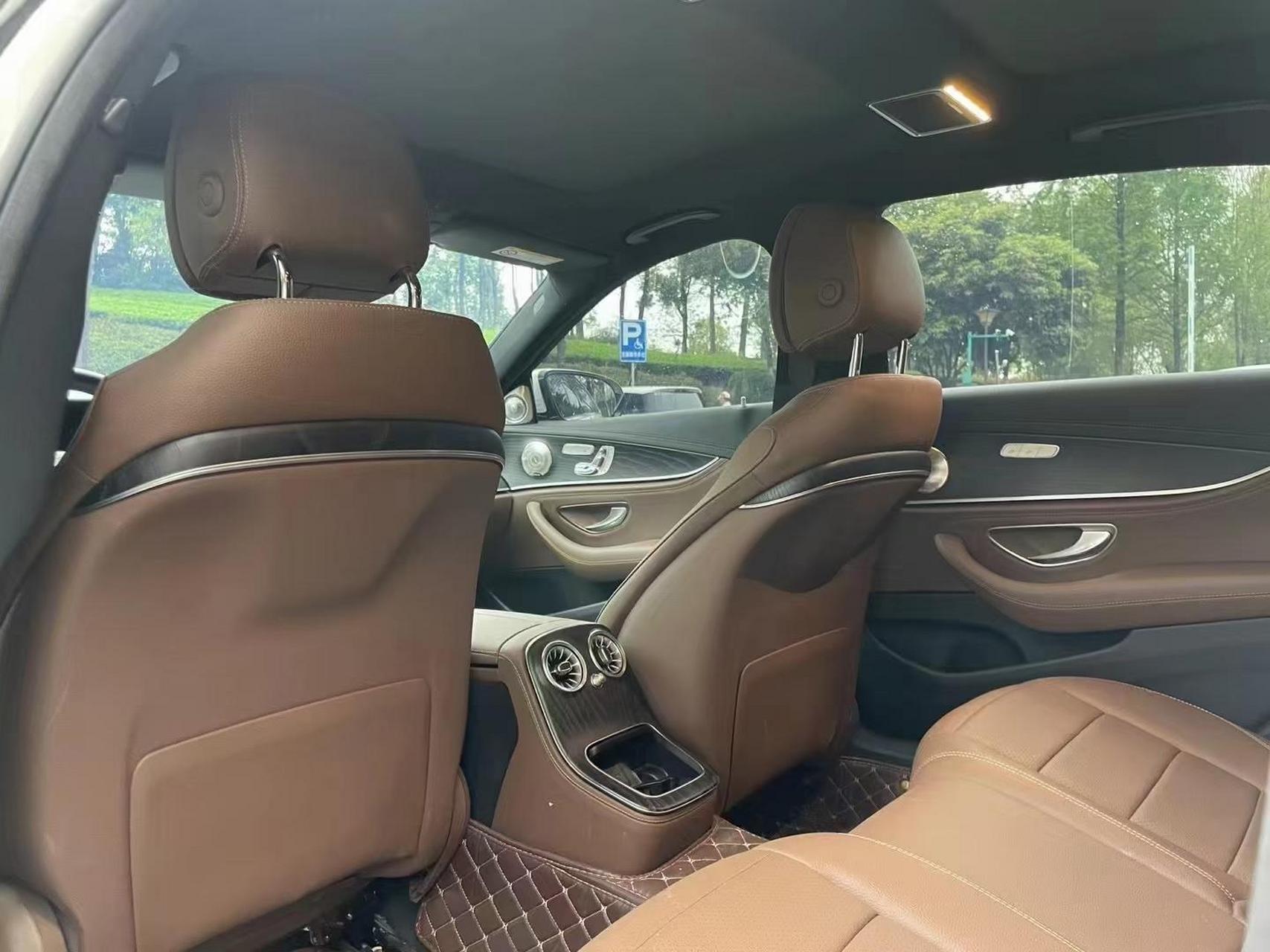 奔驰e350el插电式混合动力轿车!新车指导价52.19万!大标白粽!