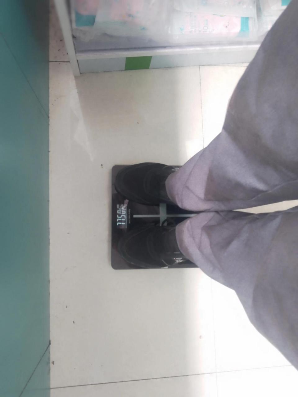 5公斤,8月1号目标体重75公斤,每个星期减掉0.5公斤