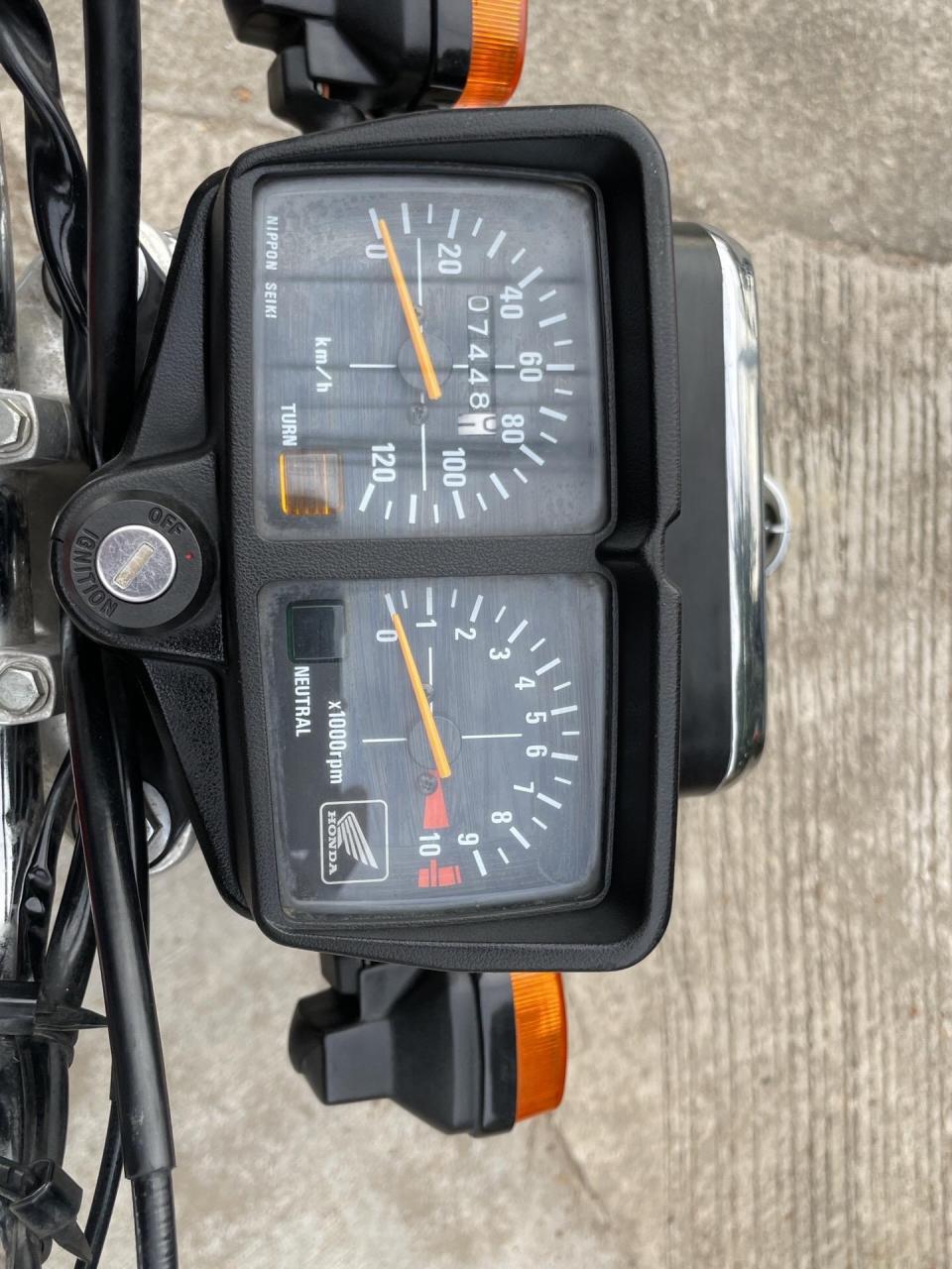 本田cg125, 四代银猫