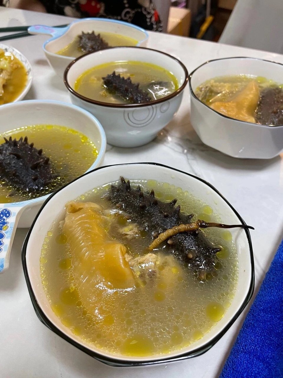 海参虫草鸡汤!特别适合冬季进补的滋养汤品.