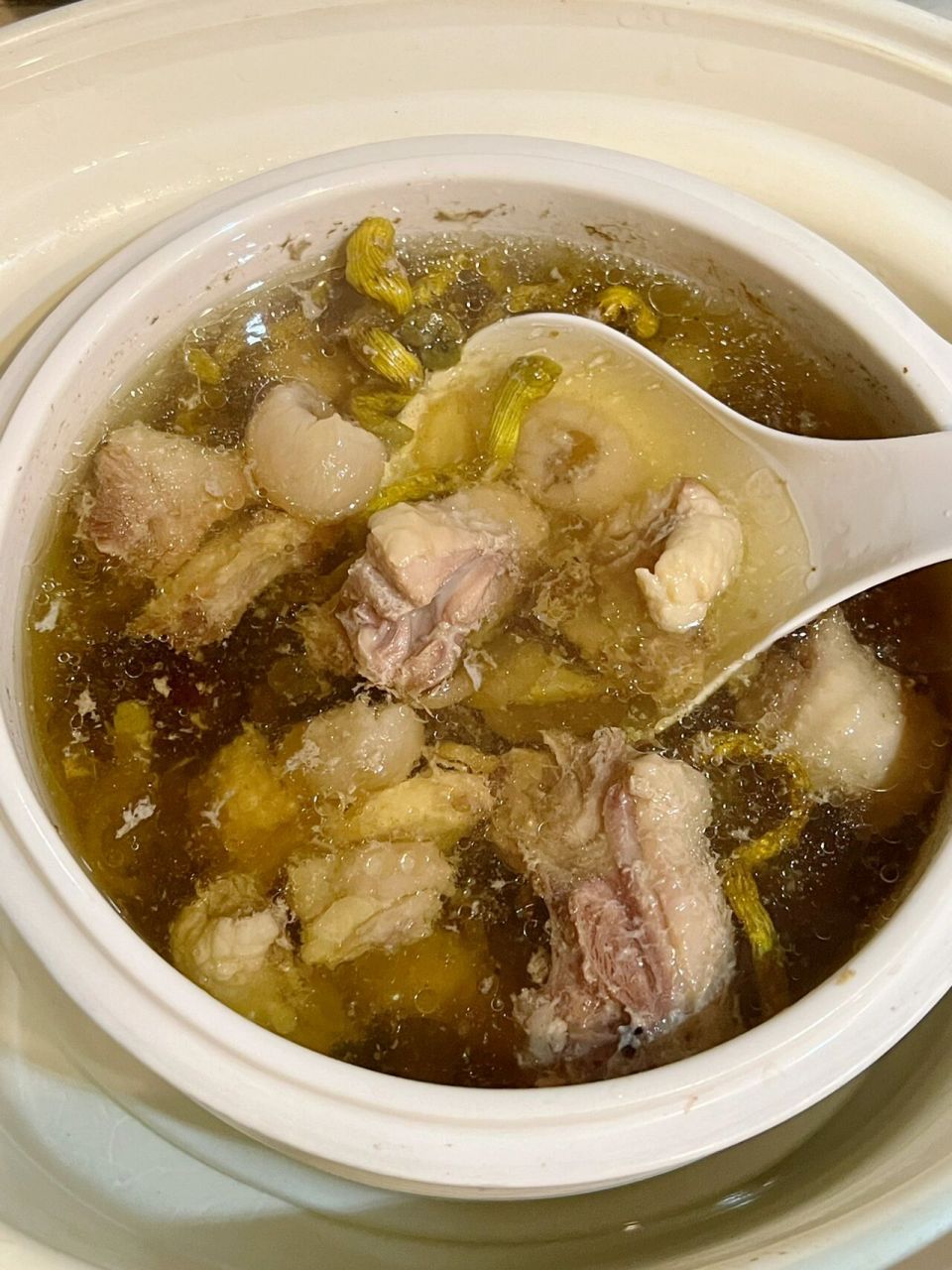 补肾益脾 石斛海马炖鸡汤|广东靓汤 海马炖鸡,有镇静安神,强壮身体