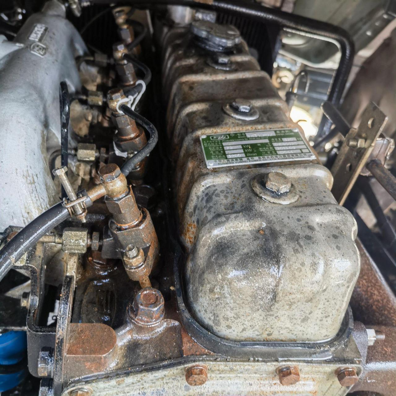 2014年国四五征奥驰1800,原车自卸,原车五档高低速,750钢丝轮胎方向