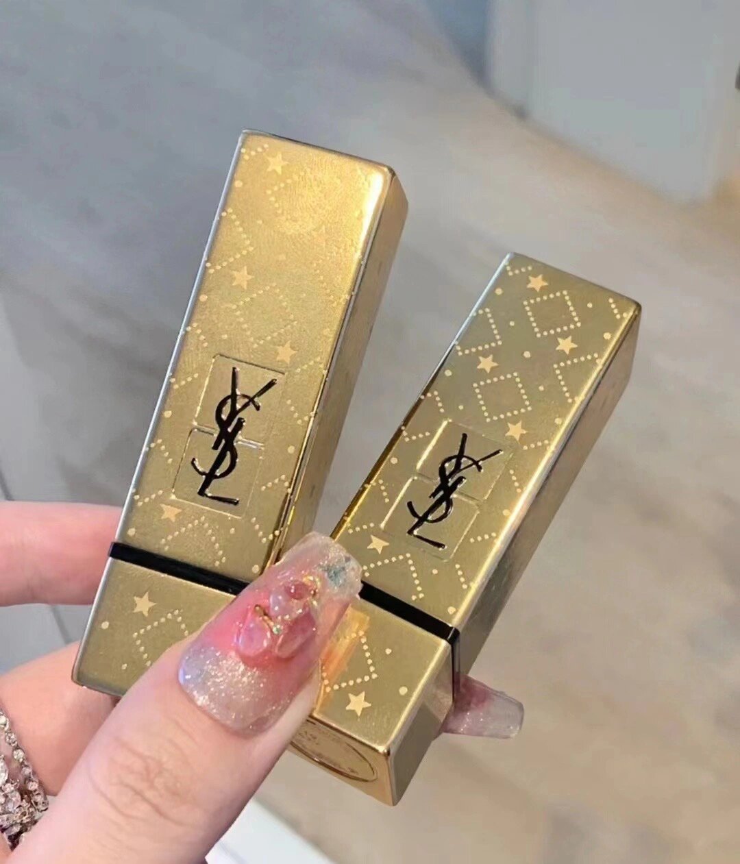 ysl圣罗兰圣诞限定鎏金星钻157口红 ysl圣罗兰圣诞限定鎏金星钻157