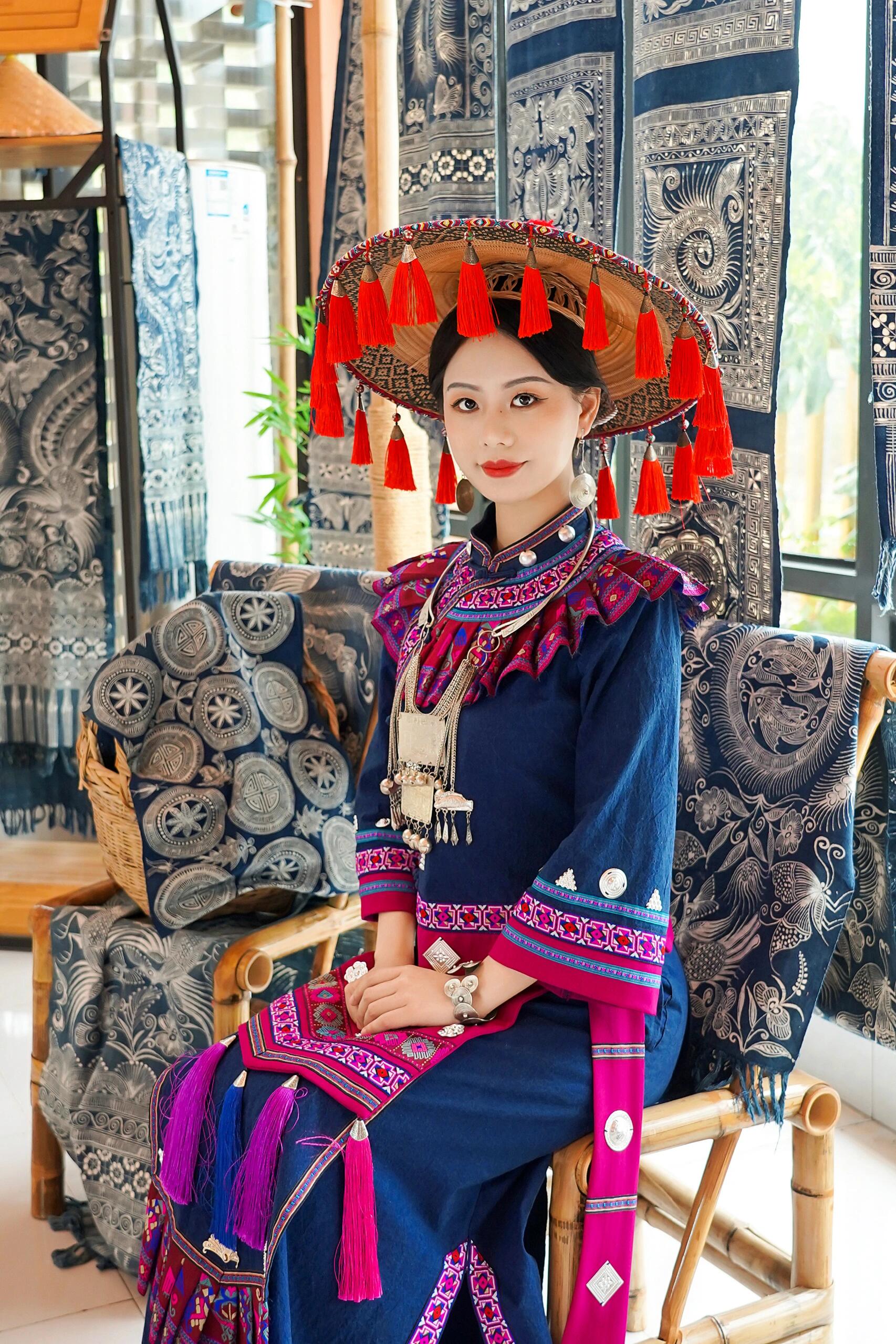 毛南族|感受下小姐姐的美貌冲击.