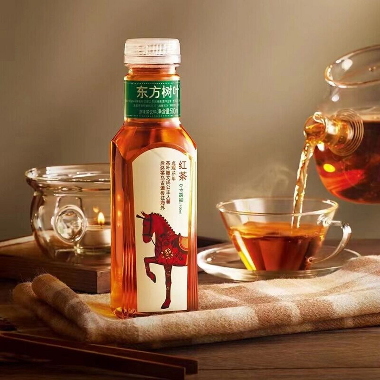 东方树叶 红茶 乌龙茶 东方树叶中国无糖茶开创者,保留茶叶自身的香味