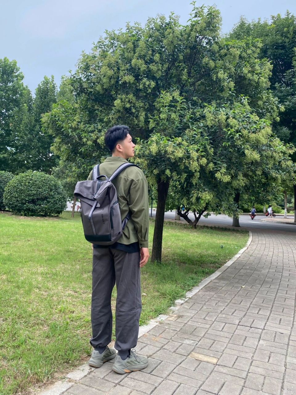 160斤微胖男生这身好显气质! 济南这几天真的闻到秋天的气息了