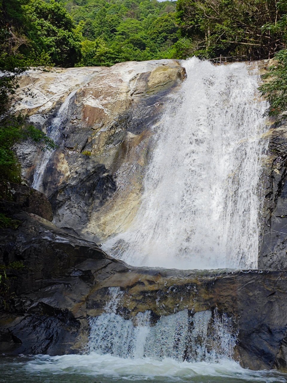 赣县宝莲山 小众消暑休闲的地方,去玩的话可以带双凉鞋尽情玩水
