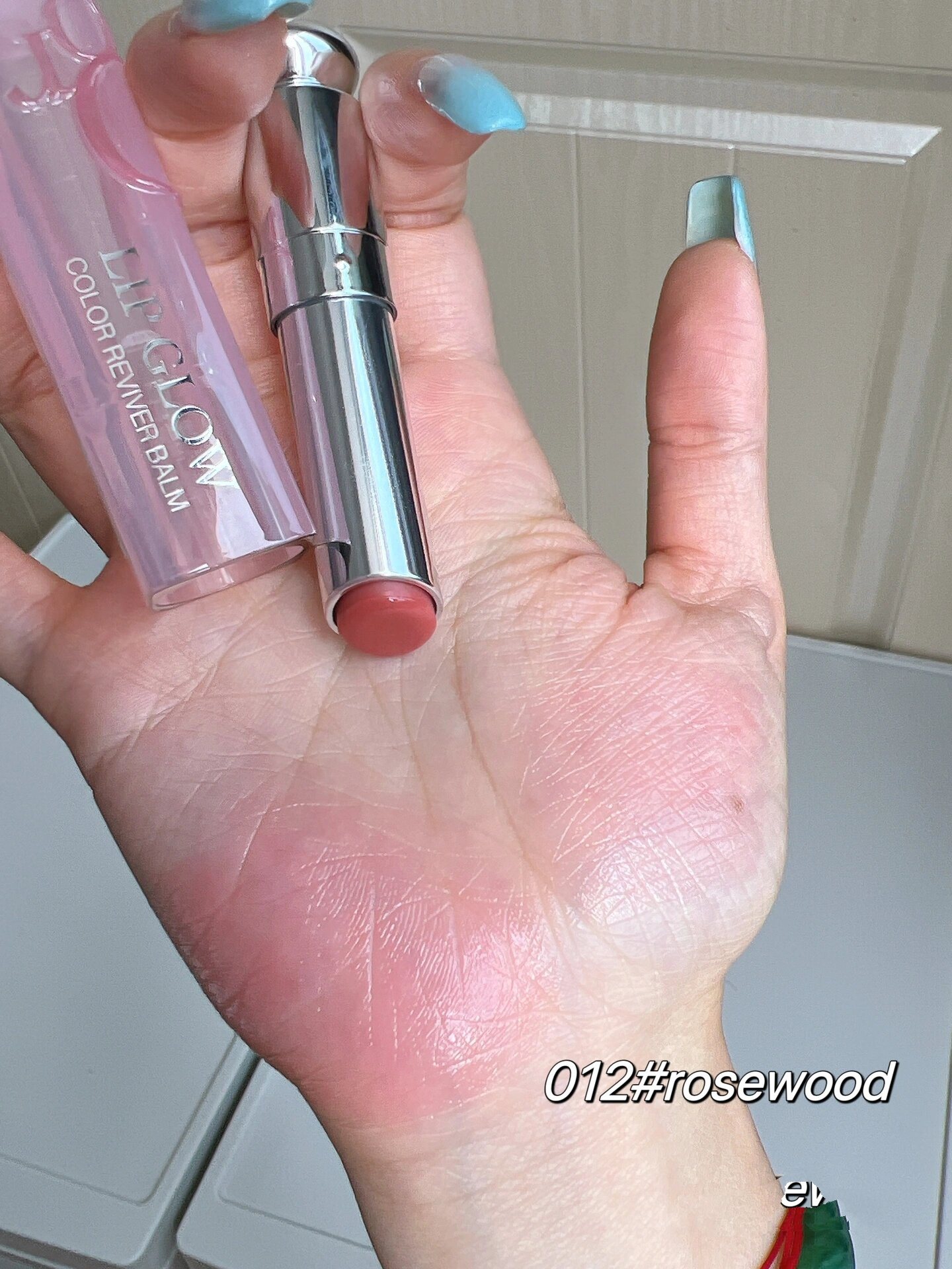 橘色唇膏推荐(橘色唇膏适合什么肤色) 橘色唇膏推荐(橘色唇膏适合什么肤色)