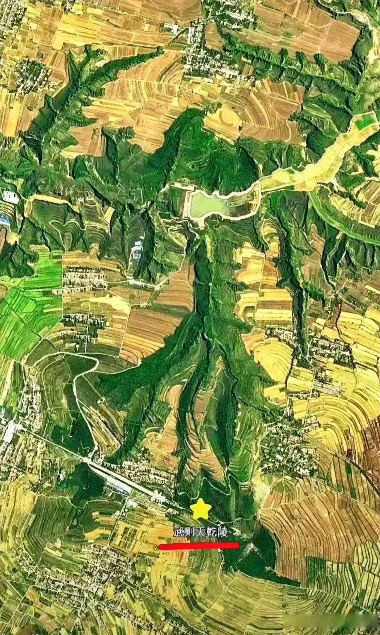 卫星图显示"武则天乾陵"如展翅欲飞的凤凰  一张通过卫星拍的"武则天
