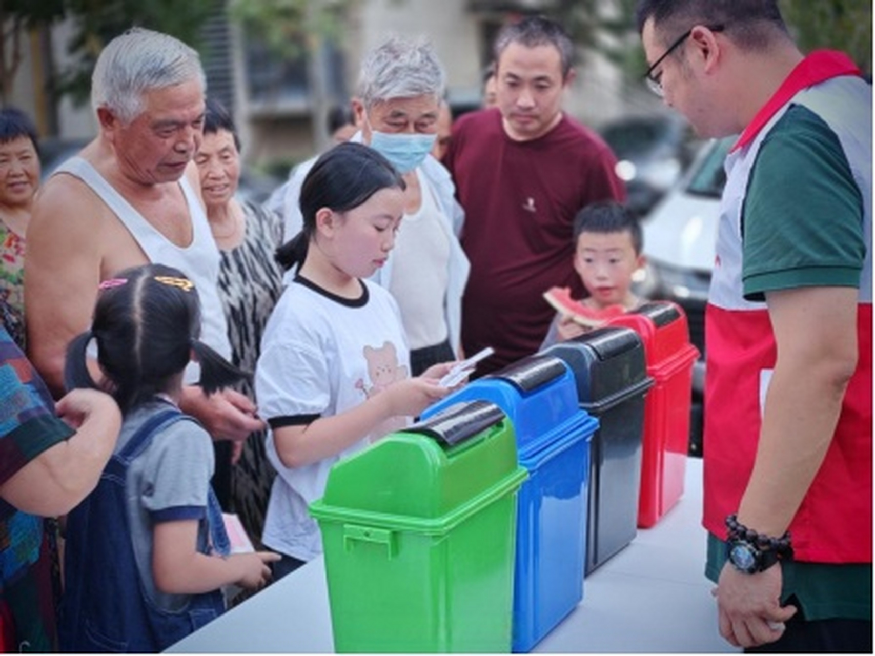 在北仑爱达未来# 【北仑柴桥:趣味纳凉在美好柴桥,分类游戏与儿童