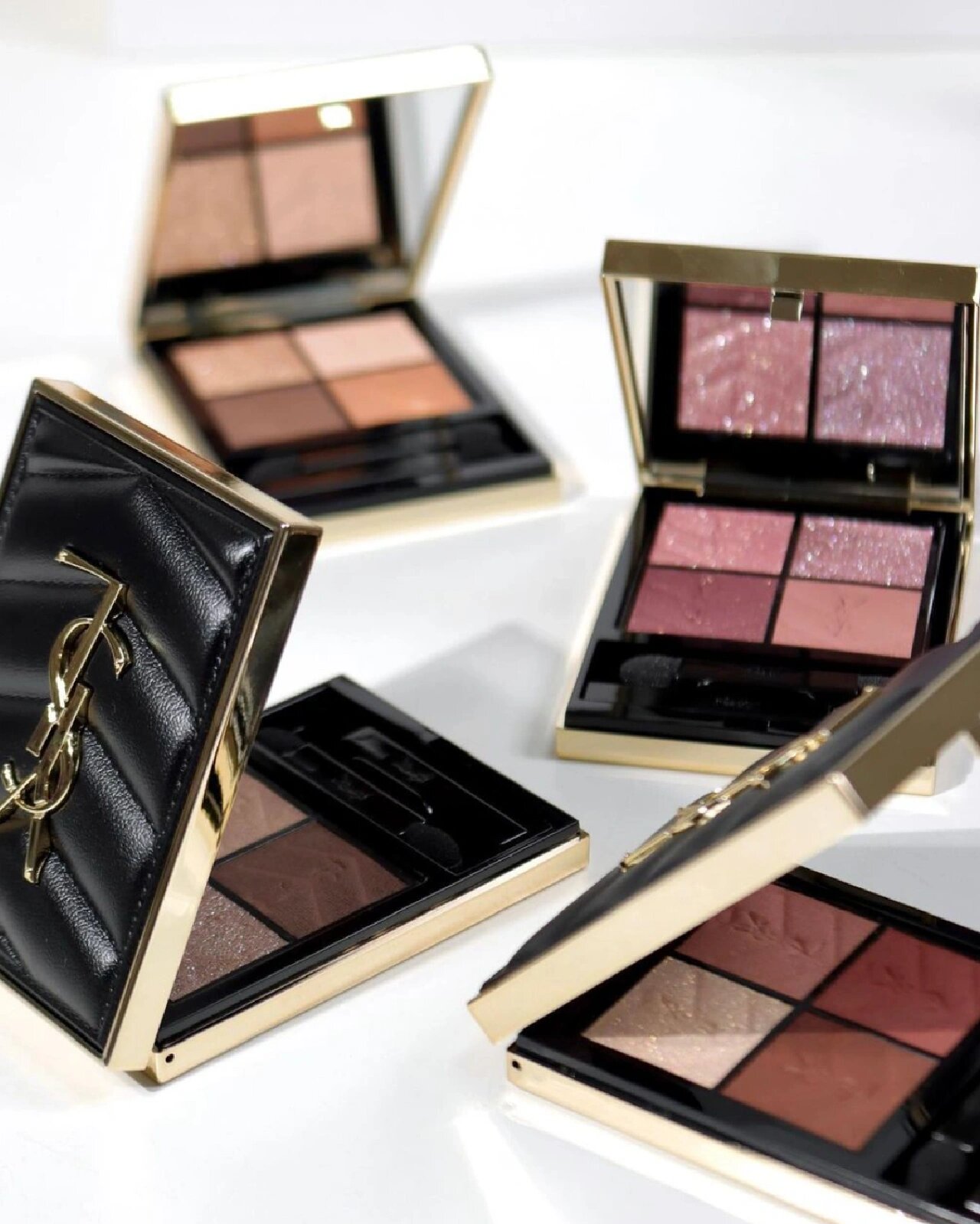 圣罗兰四色眼影盘,每一款上色都很通勤,随便画画都很好看,秋冬搭配