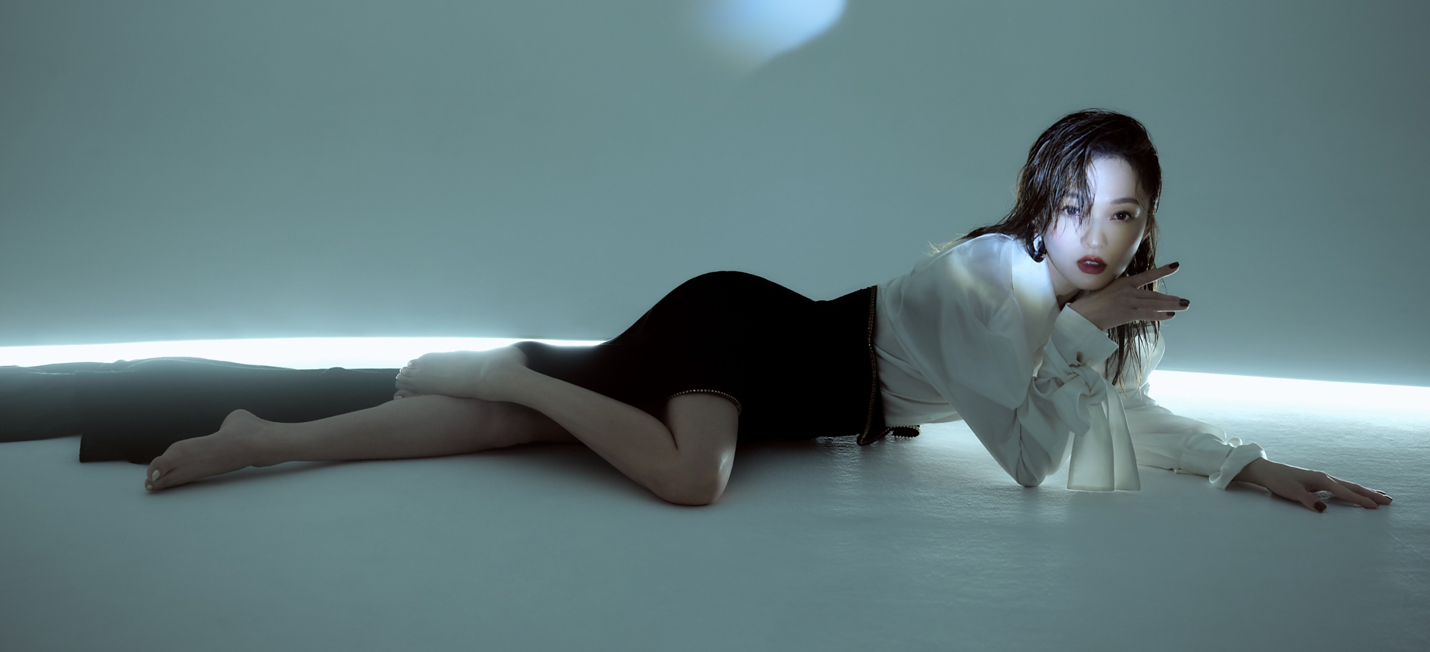 张韶涵,透明高跟鞋美jio丫[爱你]